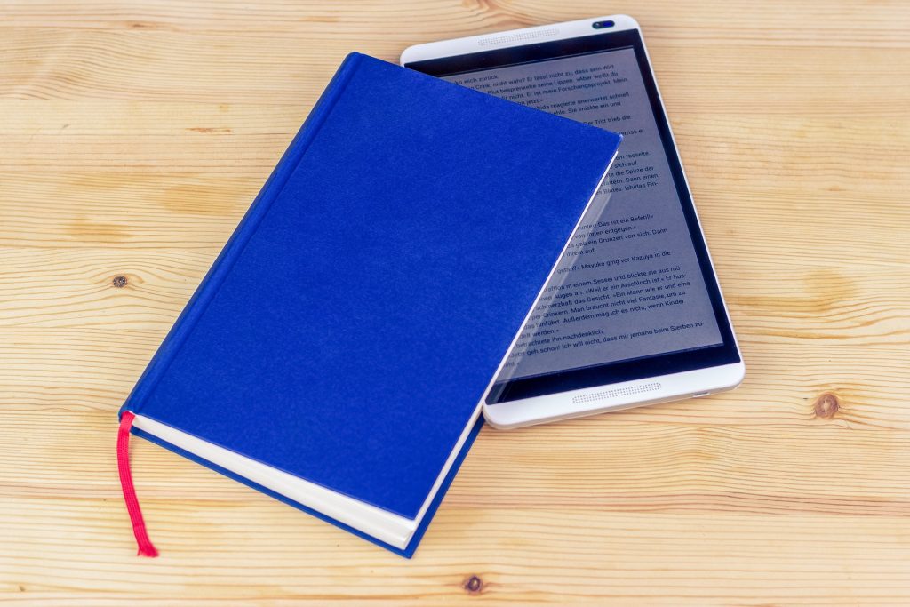 6 Things to Consider While Selecting an eBook Solution